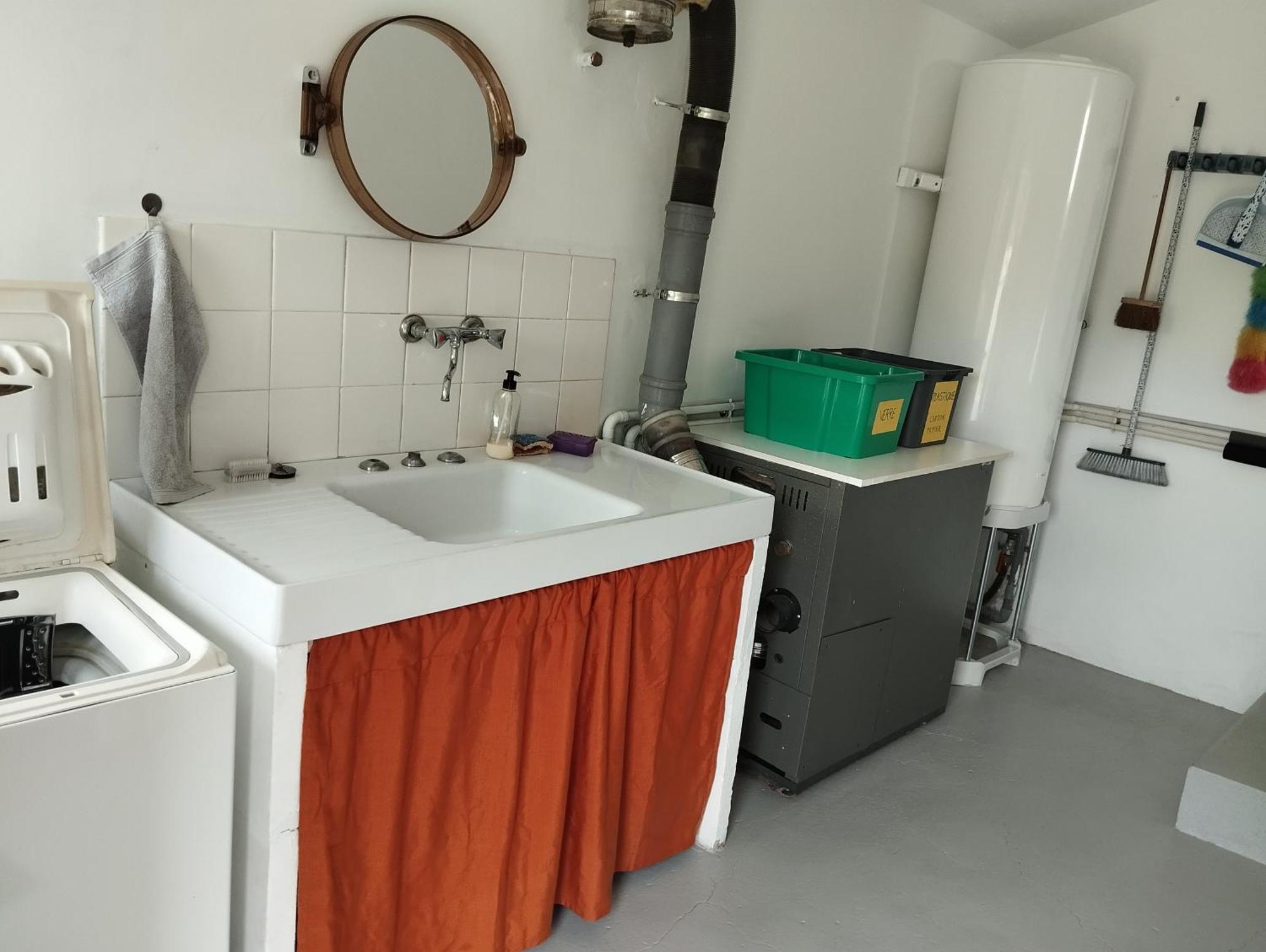 Maison Au Calme Avec Vue Etang Clesse  エクステリア 写真